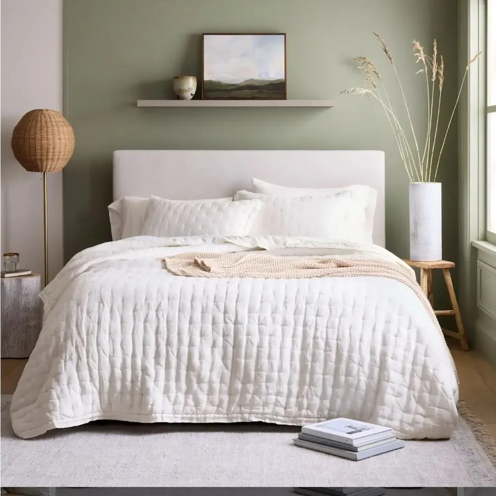 Anthropologie Cotton Voile Hand Tacked White Quilt King size